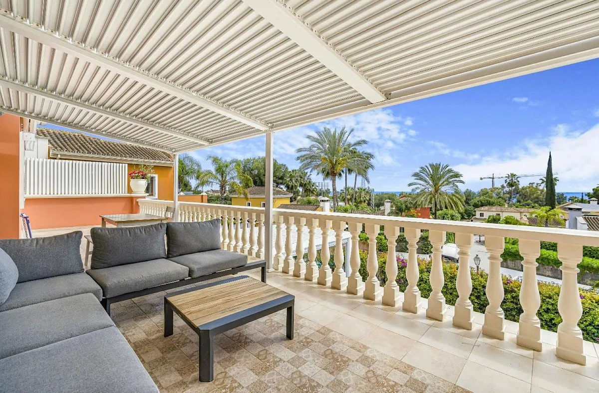 48c37033-da13-4ccd-a593-8975c4de0a4e