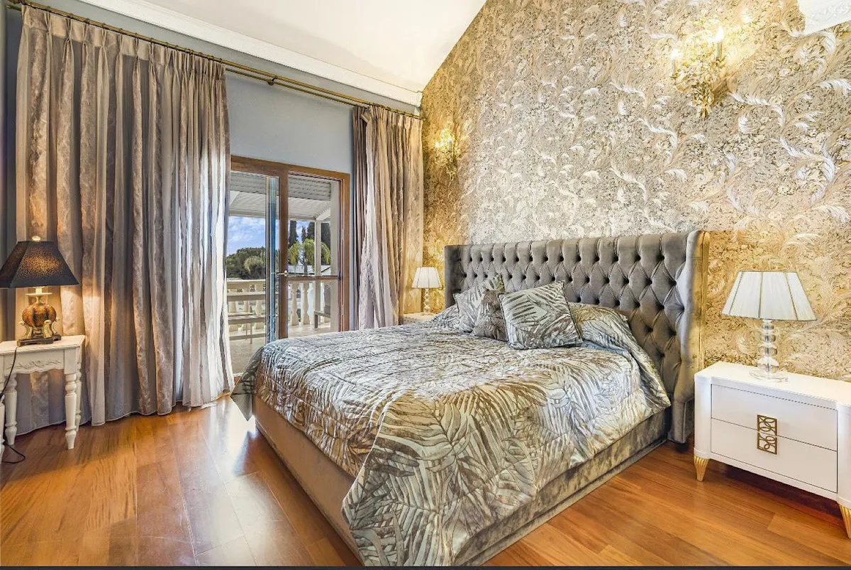 535e3bdc-9d6d-432a-9e2b-6270cc4aa0e6