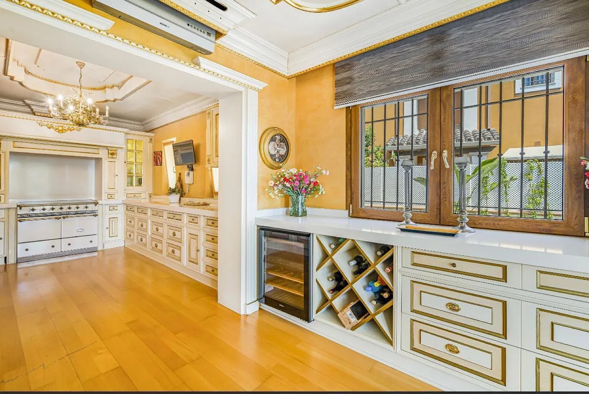 71db810e-ffd0-4a4c-b1ea-1062ad973b57