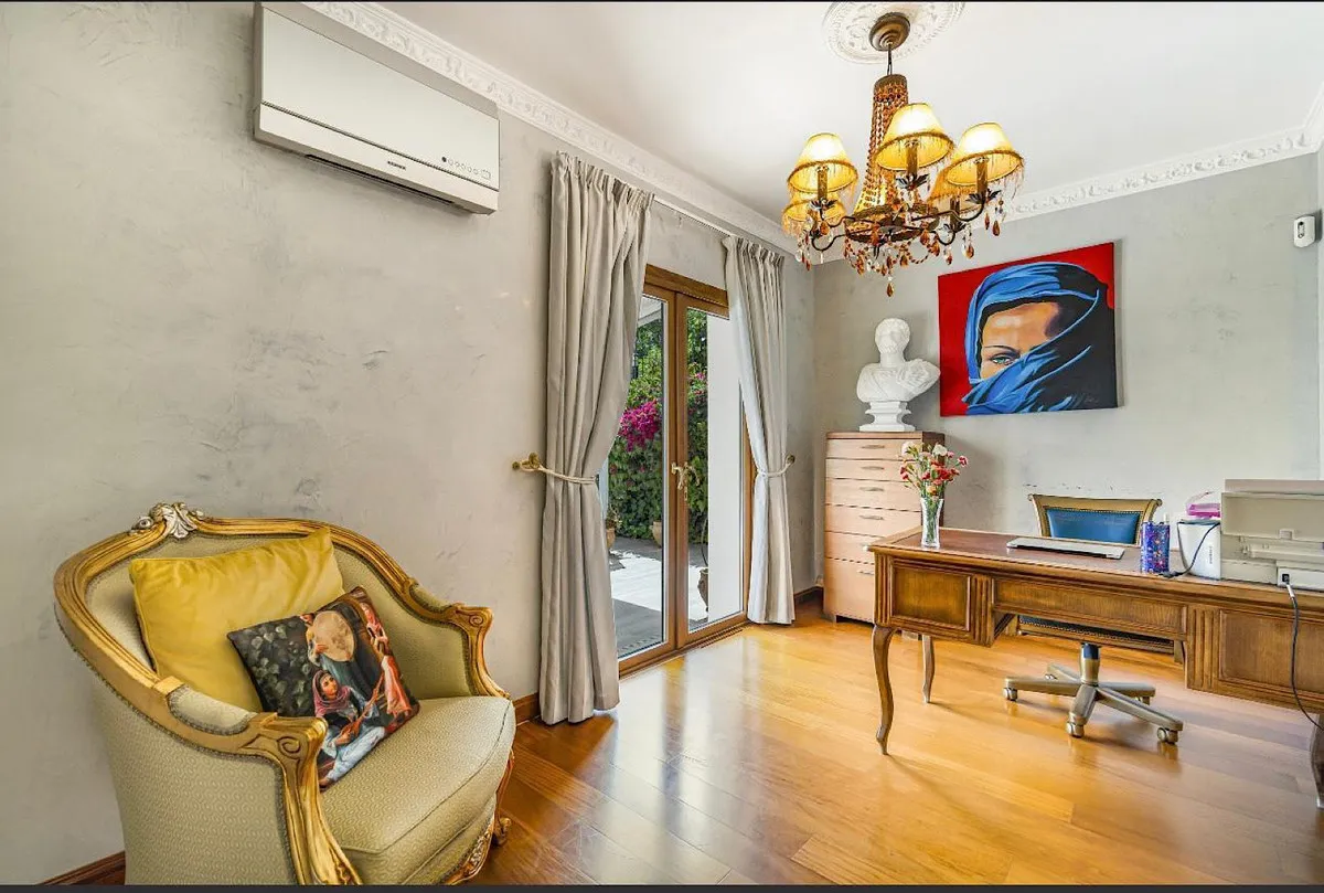 c3dd5b05-06de-4f74-92c9-eb0141913a4f