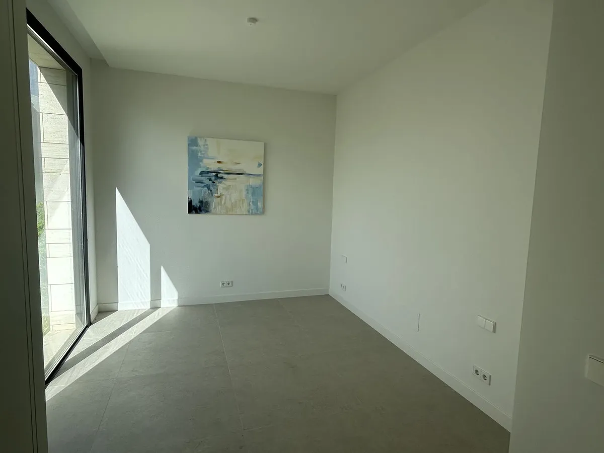 10ce1646-add3-48ff-a664-56299713216e