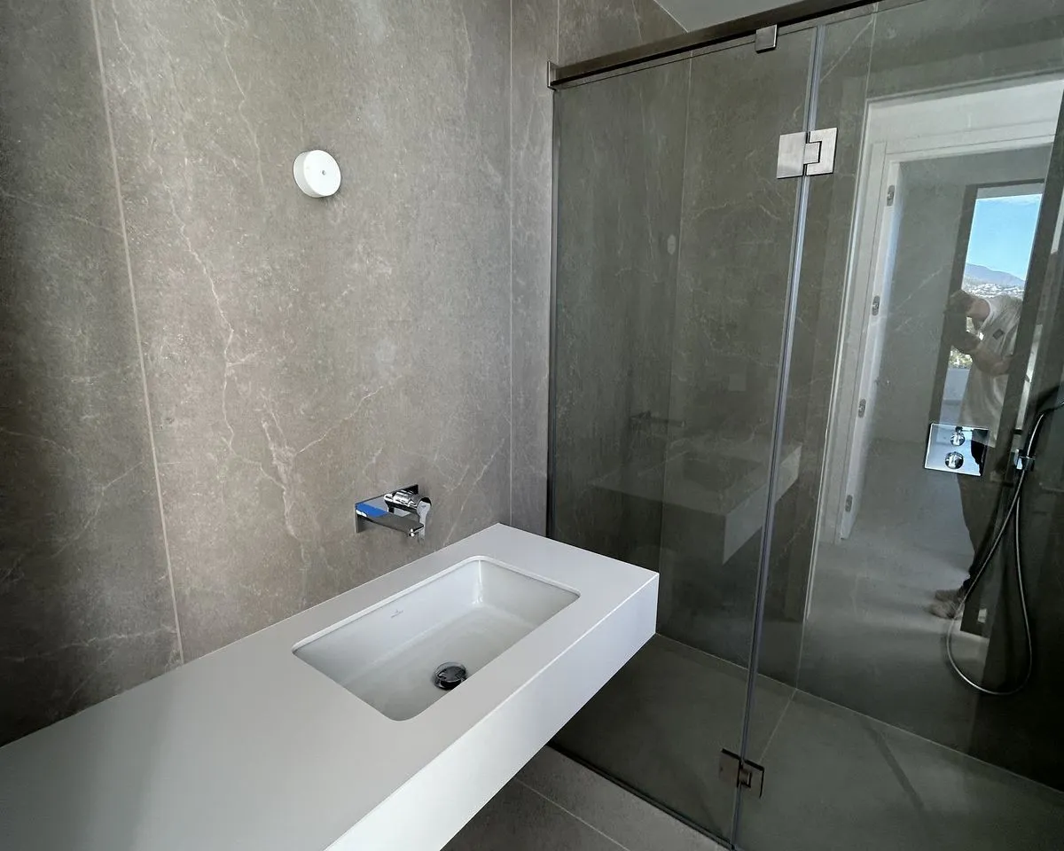 6cee4a00-8379-4921-8f58-792410803645