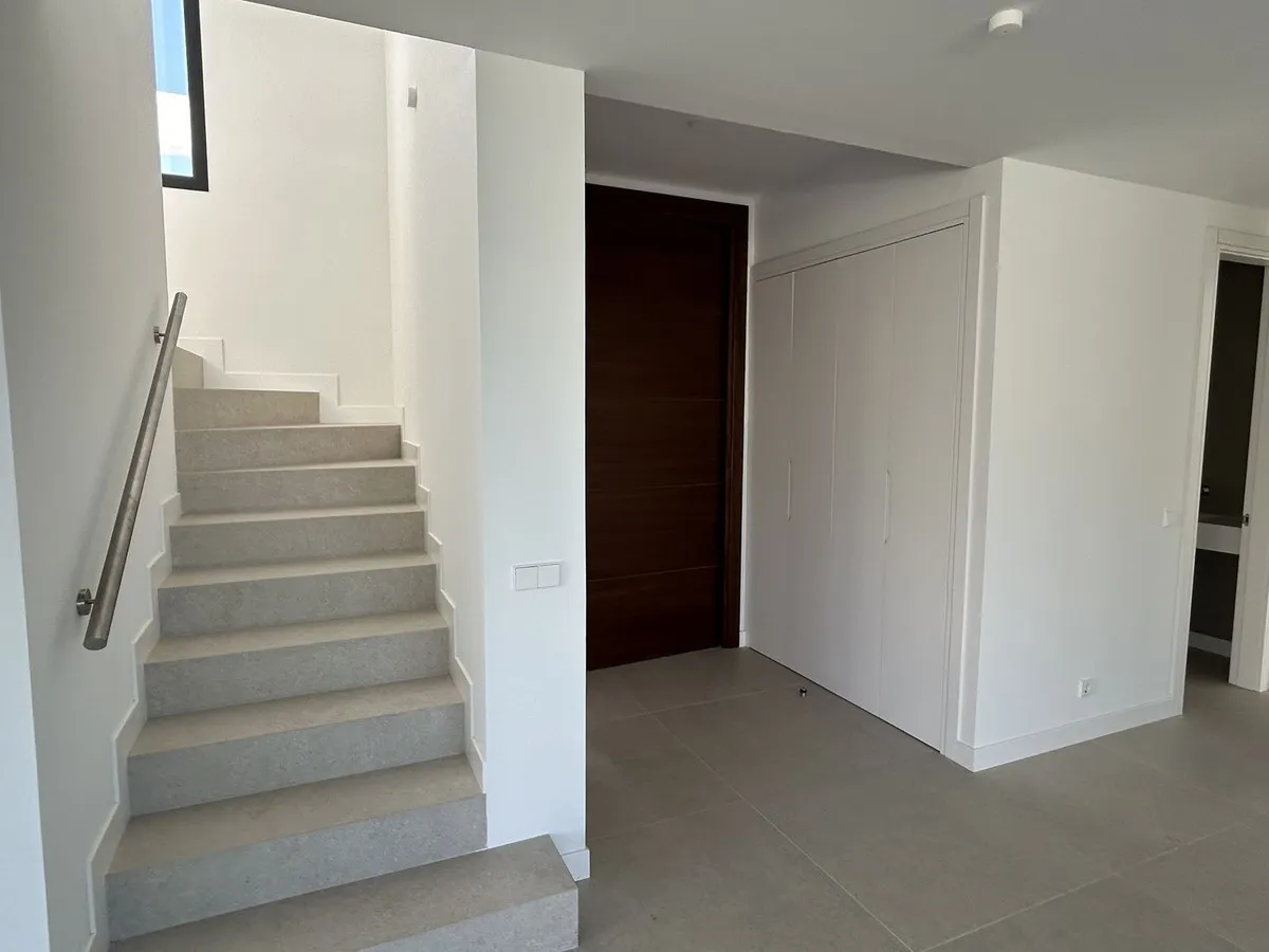 9c9291d2-a51d-4cea-9300-93bc2f6cbc28