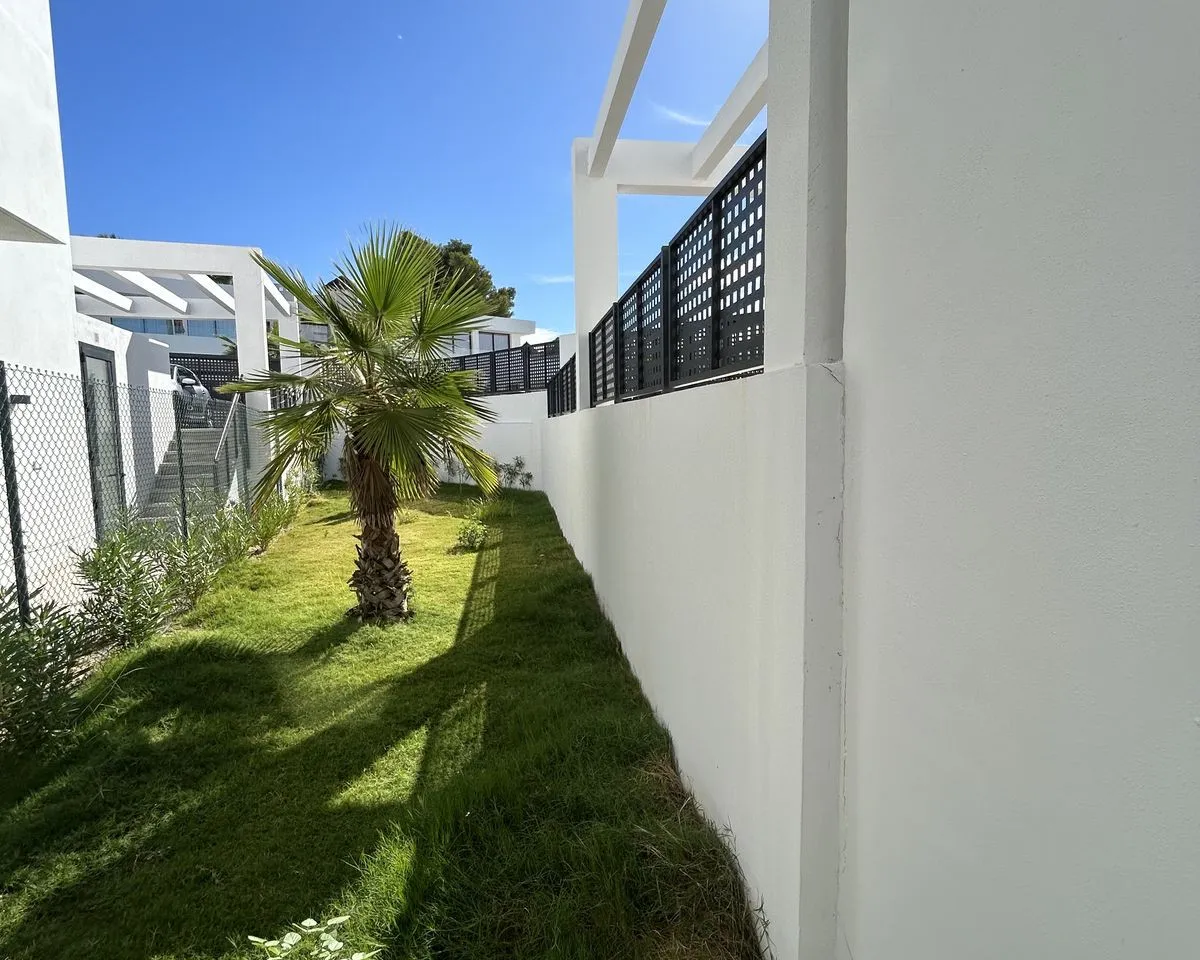 df031cb7-0d80-4a92-a82d-d39cb98f4548