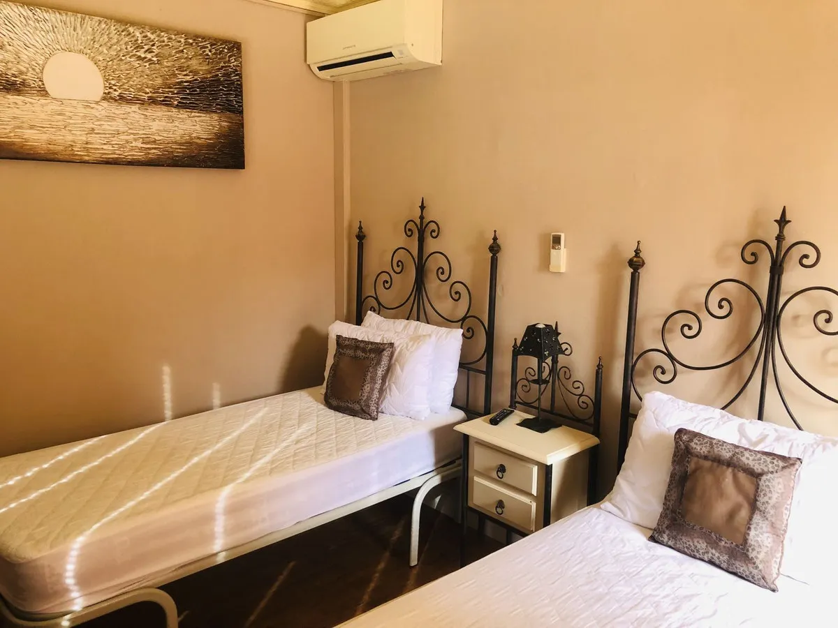 1916f0ca-4c87-40b8-982e-4facc78b0192