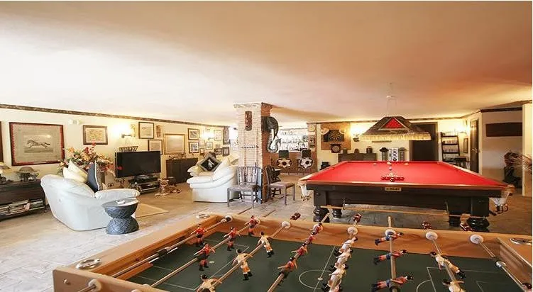 6ba93e7a-d7e1-4a59-ba24-46cffe6762f2