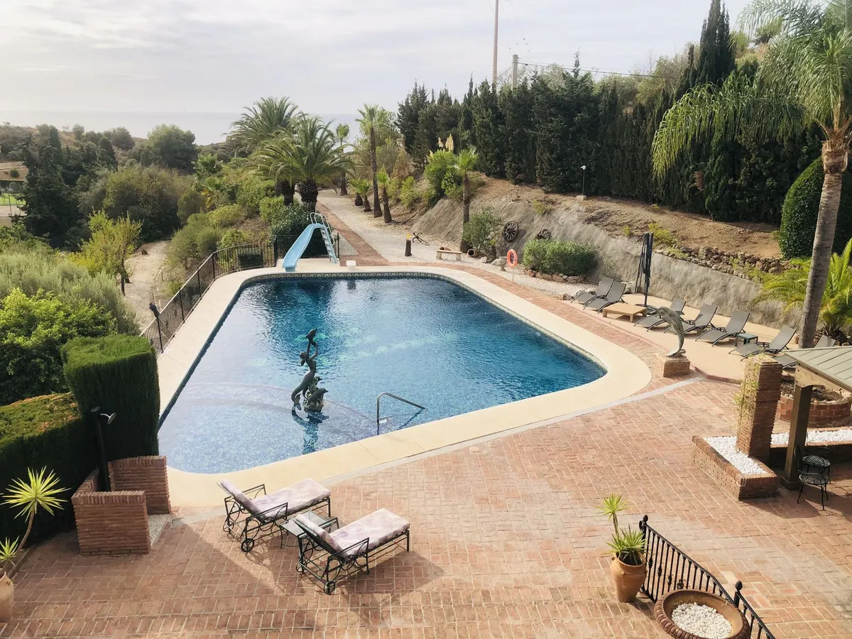 a5aacde6-04a9-4b22-bc20-8e9a95edd0a9