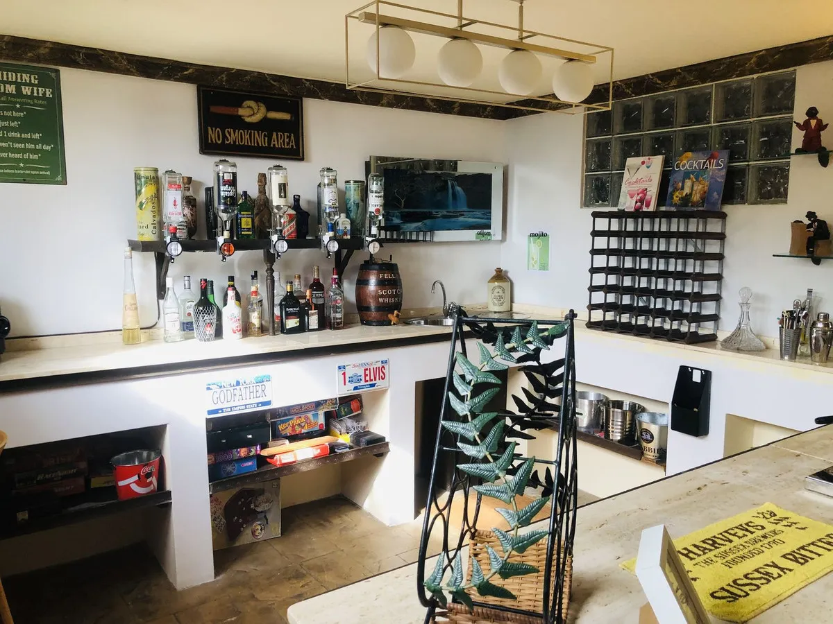 acd7e41b-aad9-405b-837f-66f85077c46a