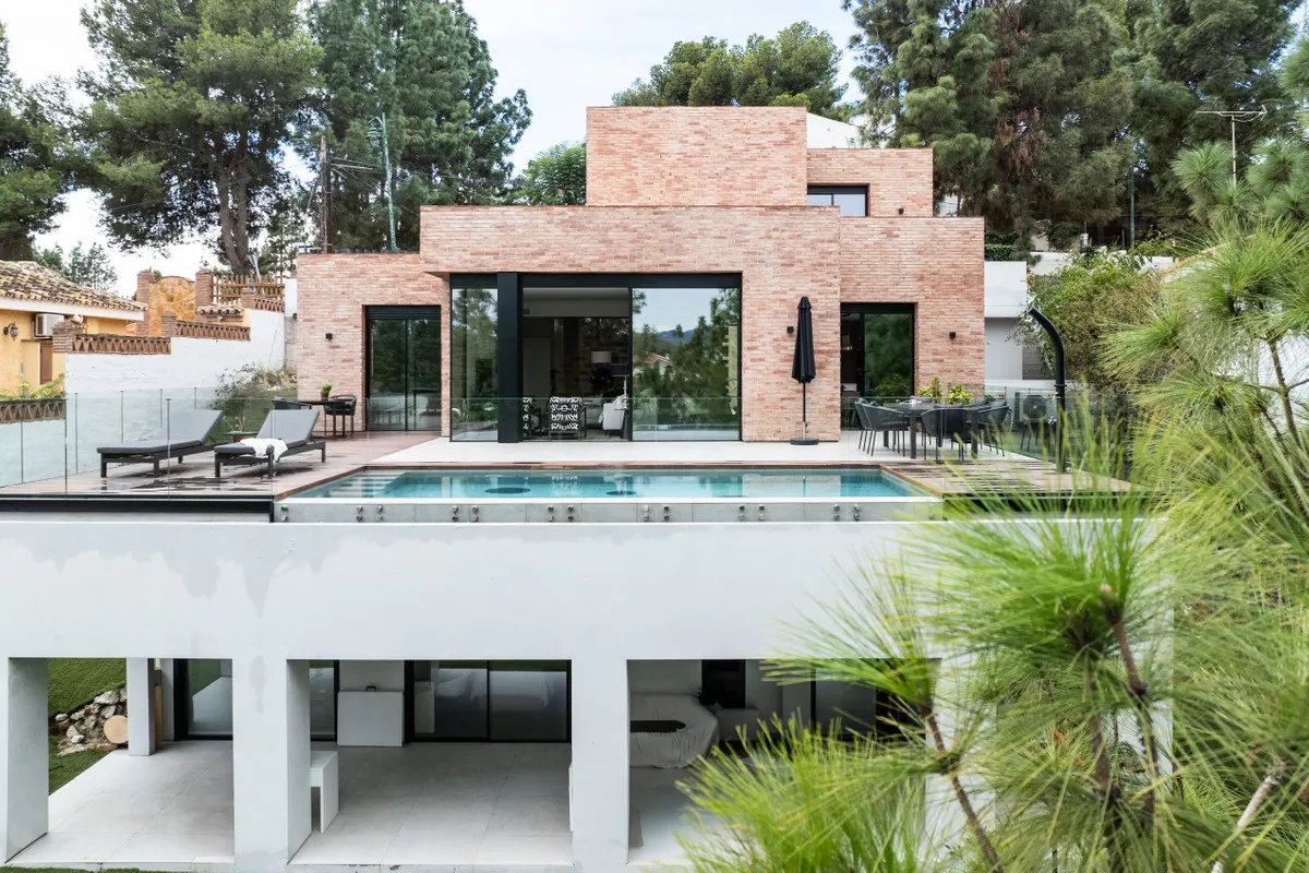 455b20d0-7171-49c9-a859-beaff1d9a7d4