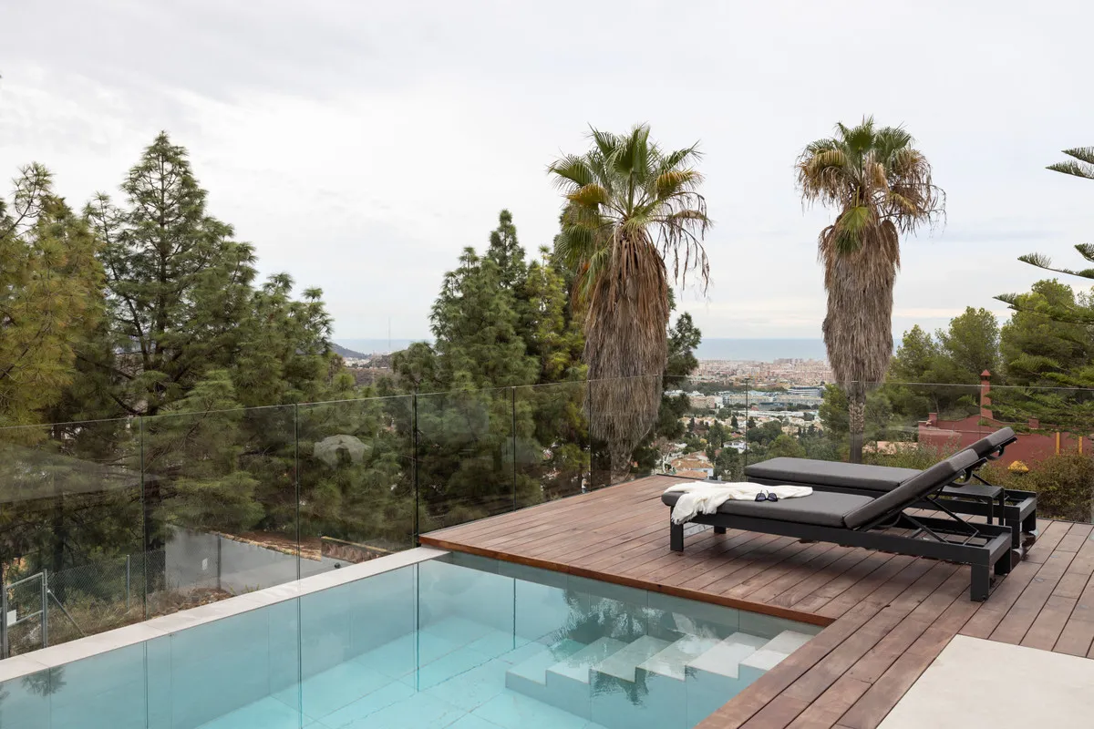 ae8790dc-abeb-4ae5-a2b0-18e260b85f0b