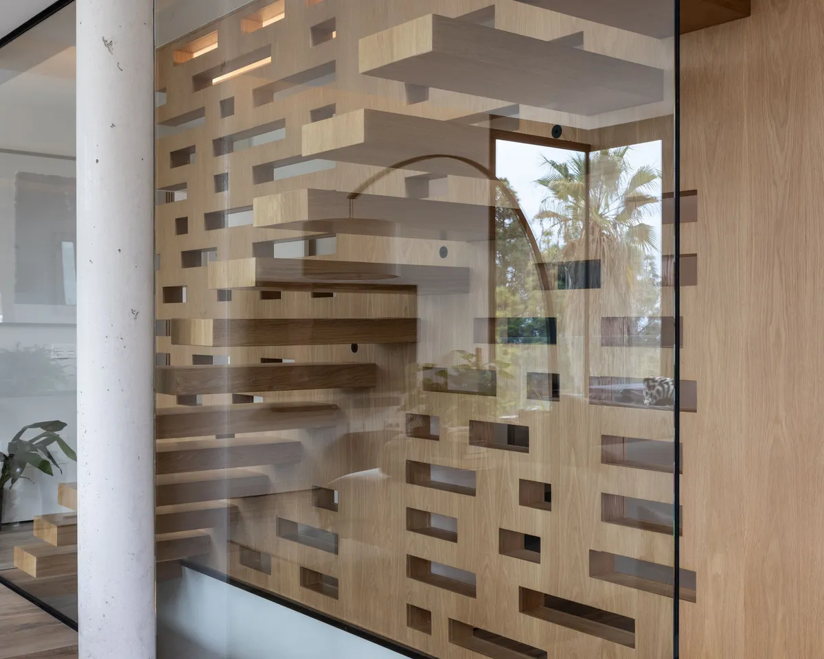 b545e206-2cdd-49e4-b46b-464ba15a3a5f