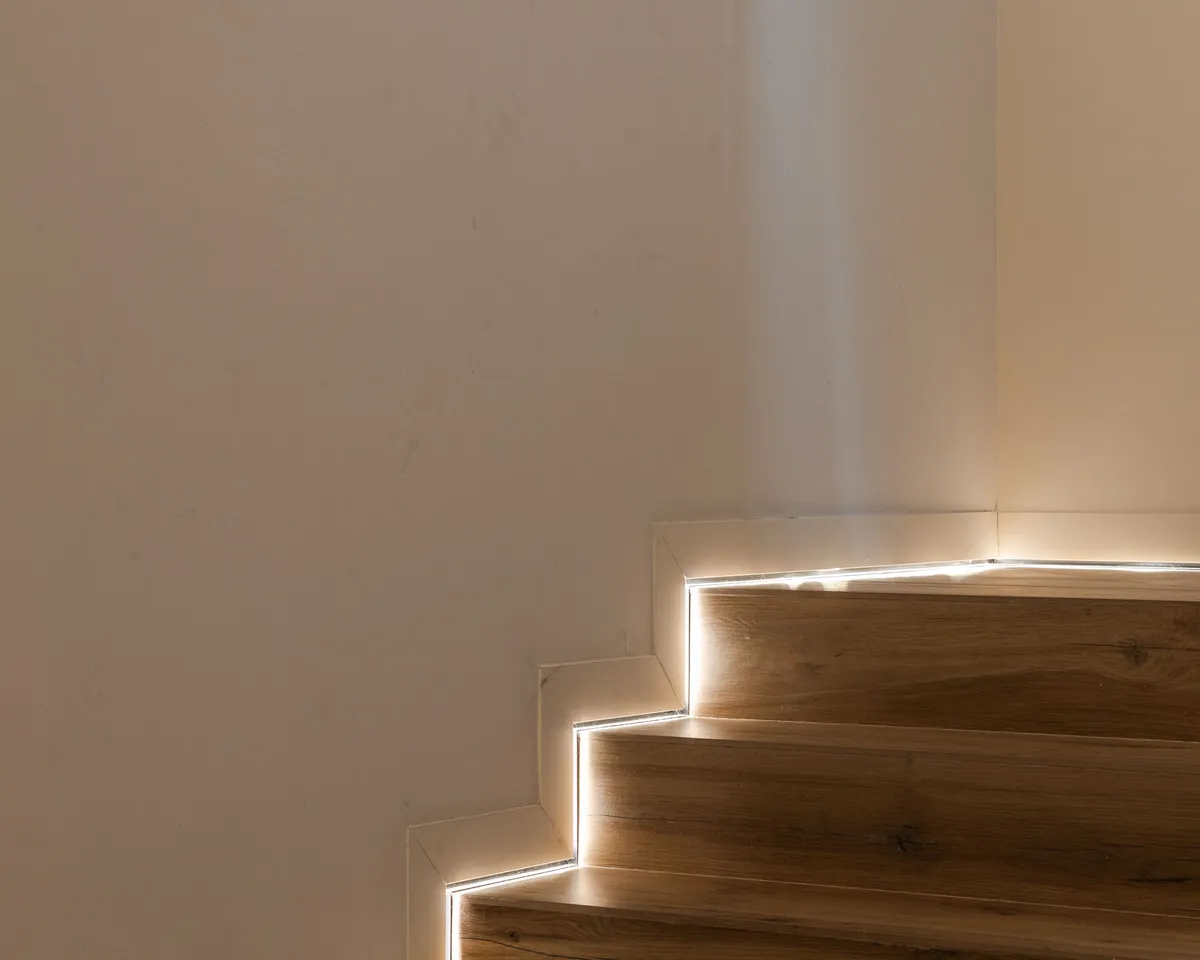 b8ad2b20-20fc-4870-8657-c70e901bbb27