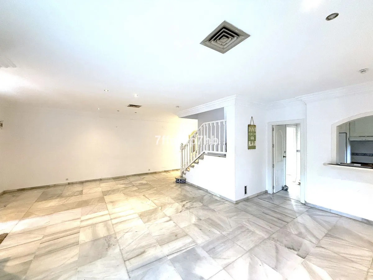 270dd63f-00e1-4c18-a564-0ea72c350a06