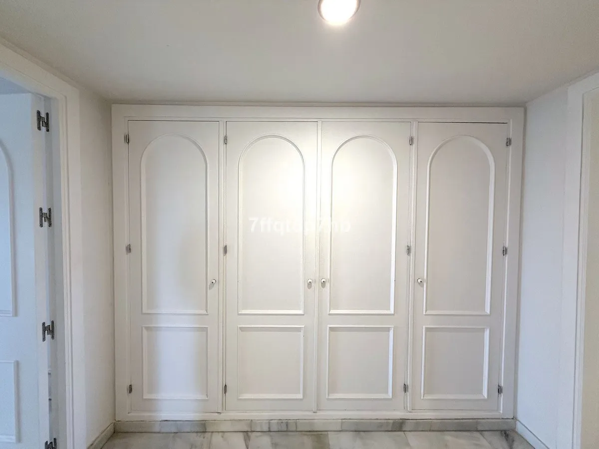 70f6e3f9-f1ae-441a-b0e6-698da5d6a1b4