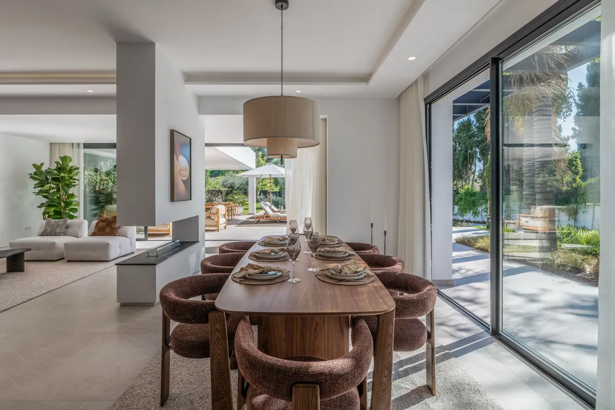 efb37ea6-edbb-4a77-8c80-f0c3172fbe54