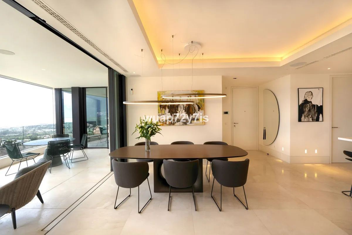 1e16e713-a27e-4a13-9b24-f818405514b2