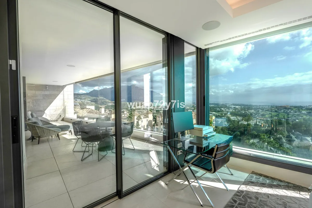 52e5ce02-00db-4dca-81ec-30a7a8de14de