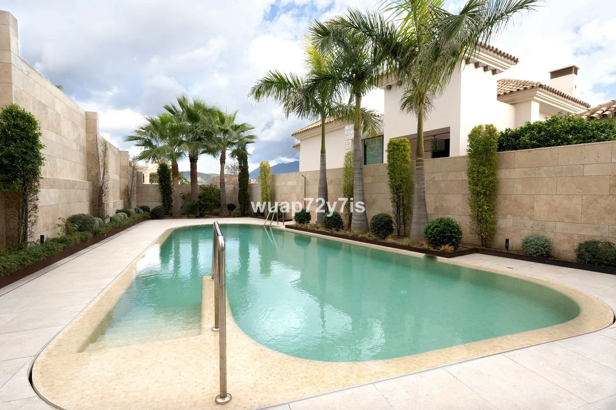 5ff04790-71b6-406e-8180-1214cf30469f