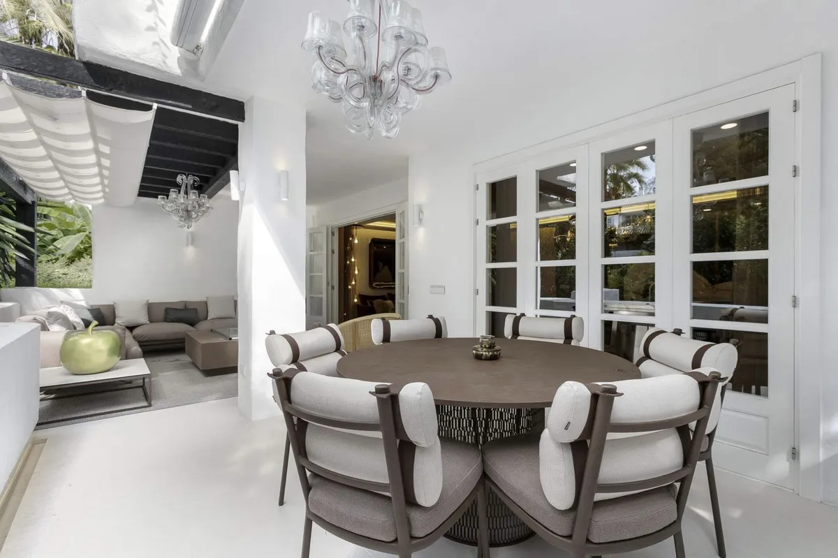 4327348e-f8b8-4b22-bd50-54bd9f155037