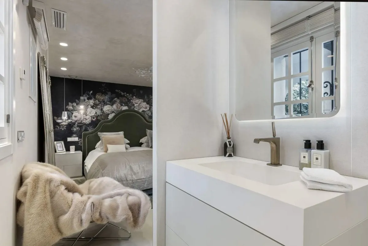 4f8f3b2f-39ea-4523-bdbf-ba3748442293