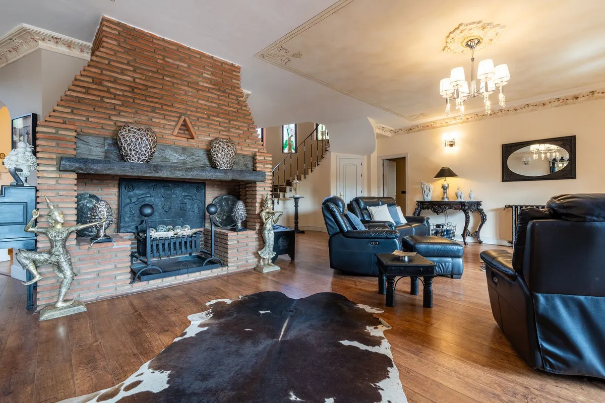 05e6def6-d2b5-4d18-9380-7828c0950f8d