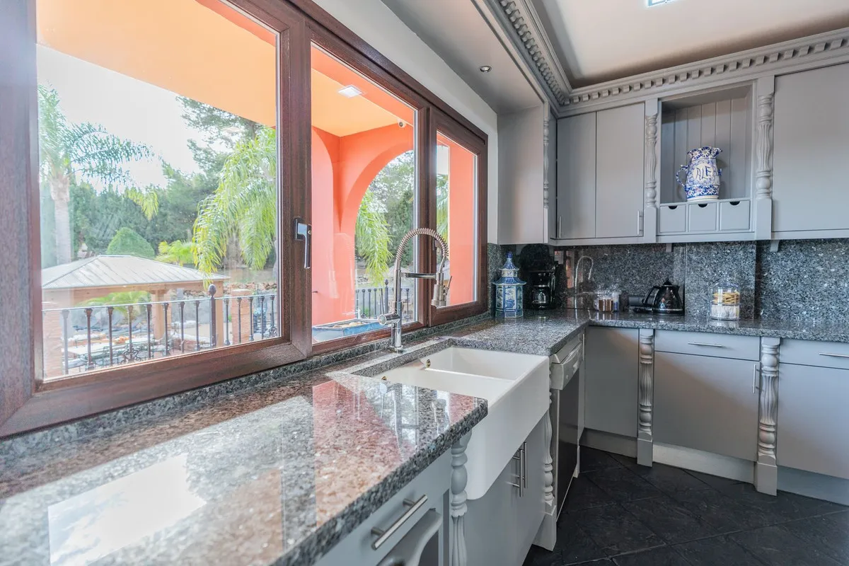 15d30dd1-3ce9-47ac-8433-bd329e4ce397