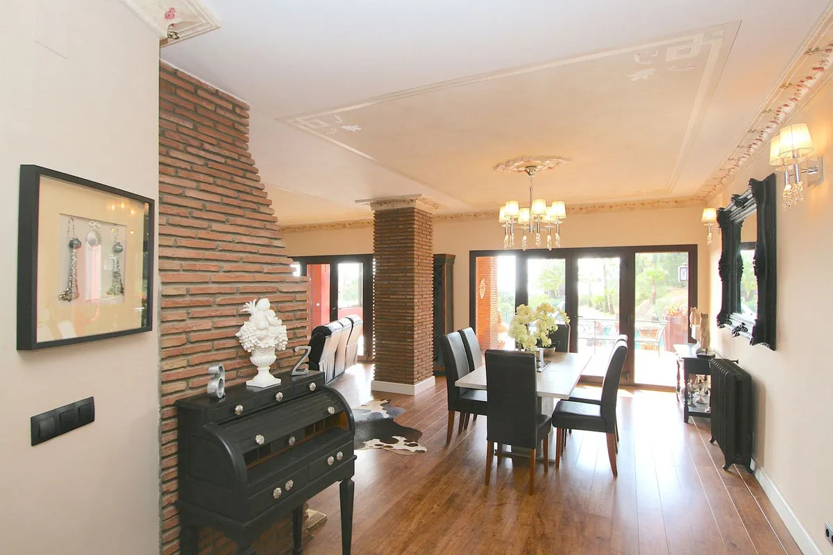 73ed3289-0e4d-4bbb-8465-14ff510a4983