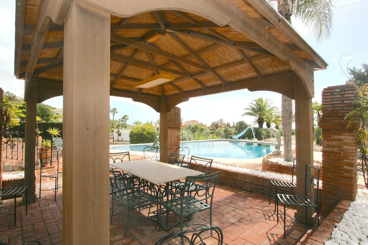 e6f00b9f-a528-4f6c-9775-60da09fa8be4