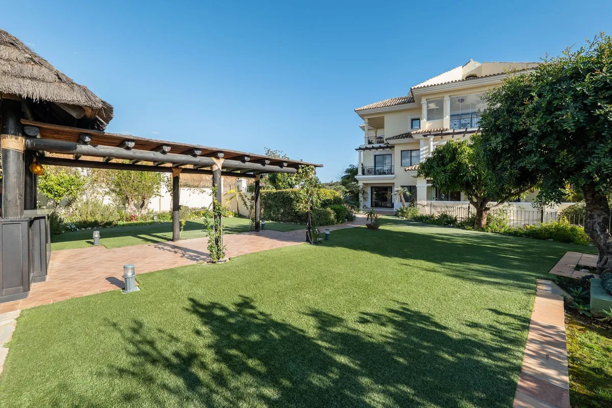 25dc92f8-943b-4c18-832b-20faab83ece2