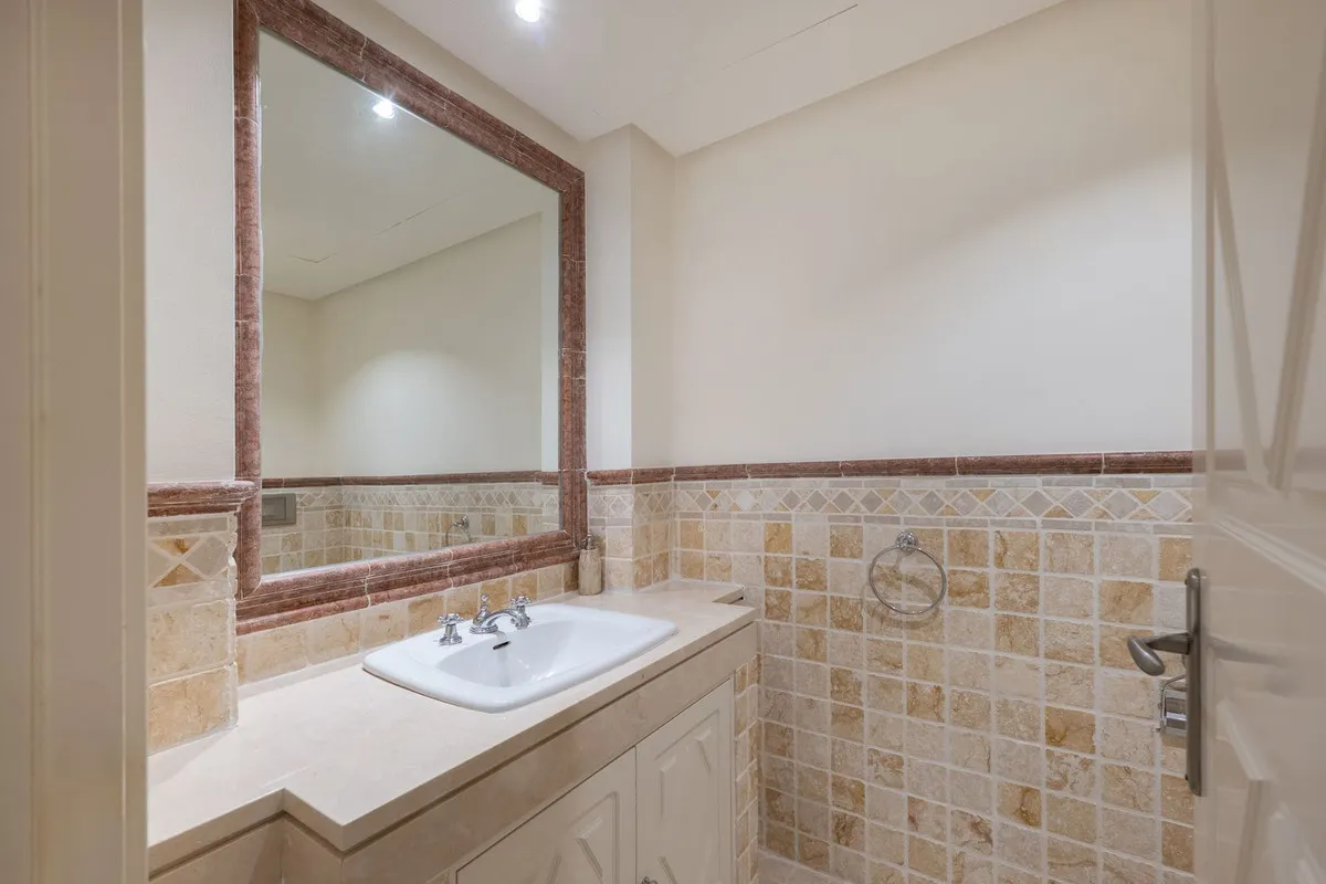 27fbb14b-86a4-439a-a07e-6d926568a902