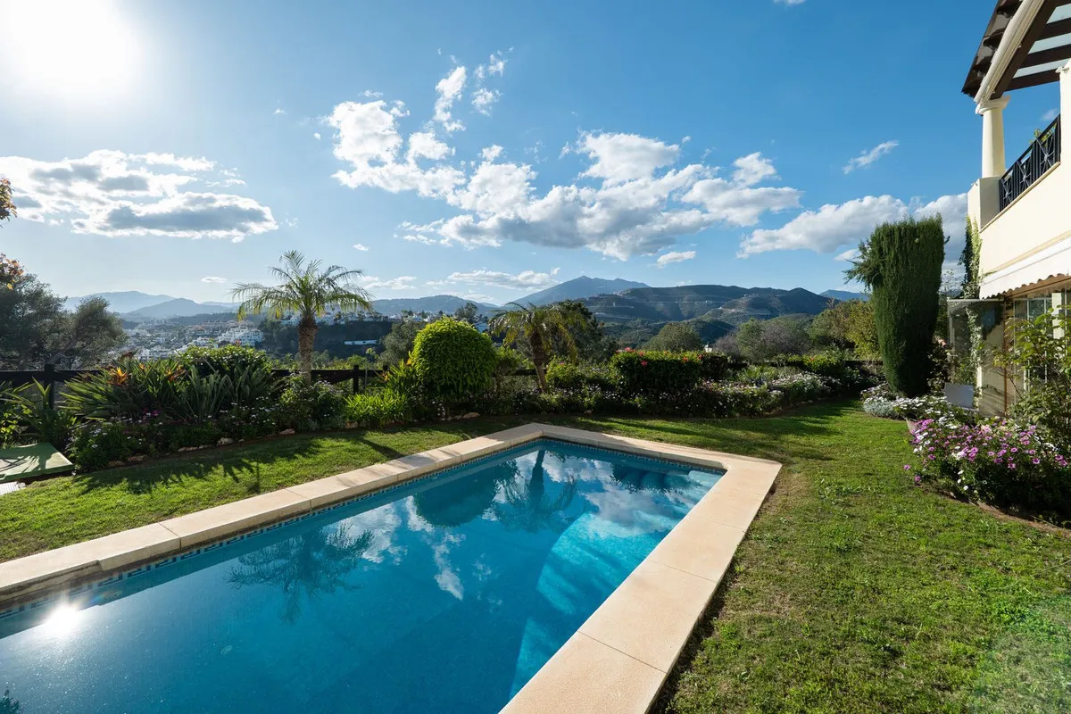 c3ee8a3b-cba7-4bb5-a786-e8e29e334da0