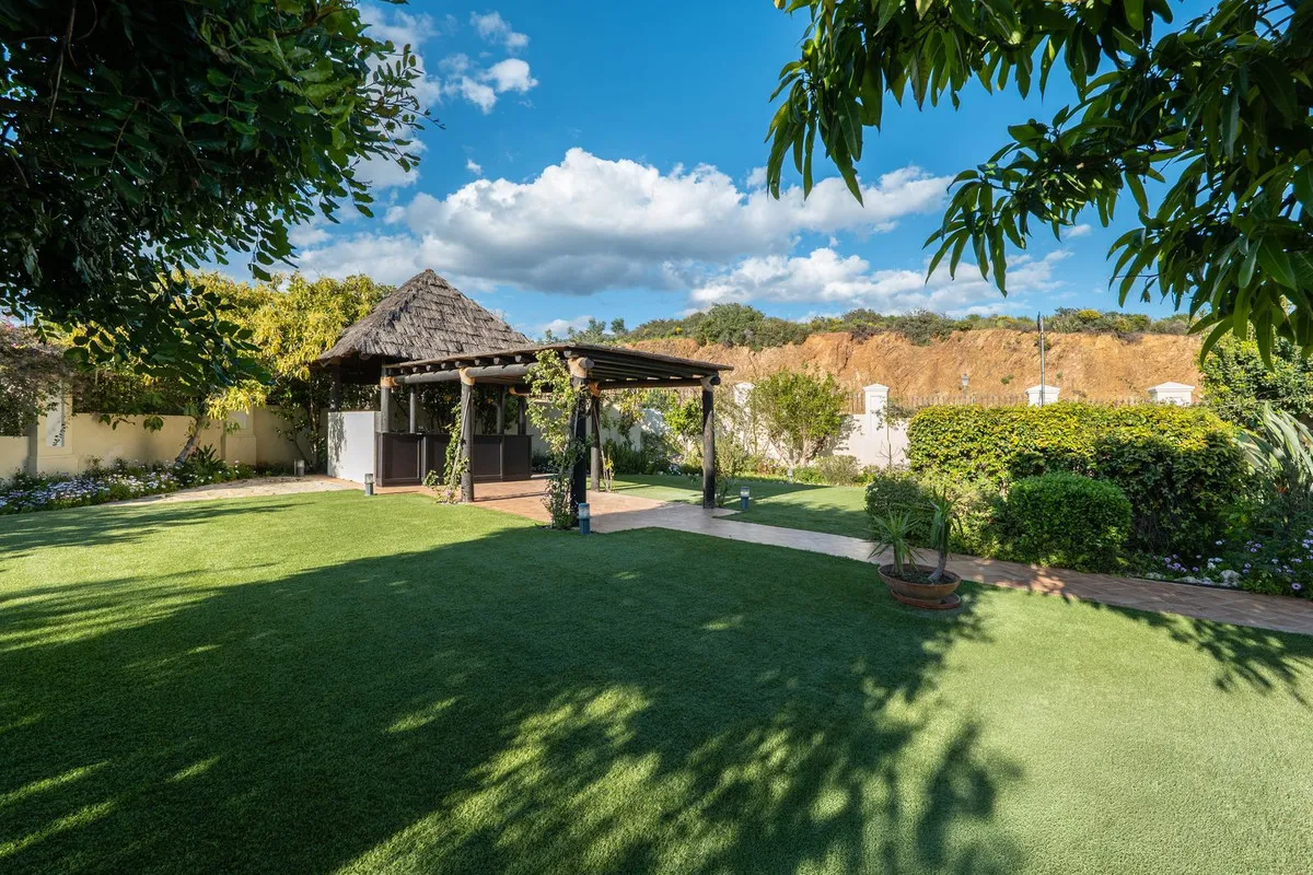 e7dca885-3f9f-426d-b265-bbc57365d45c