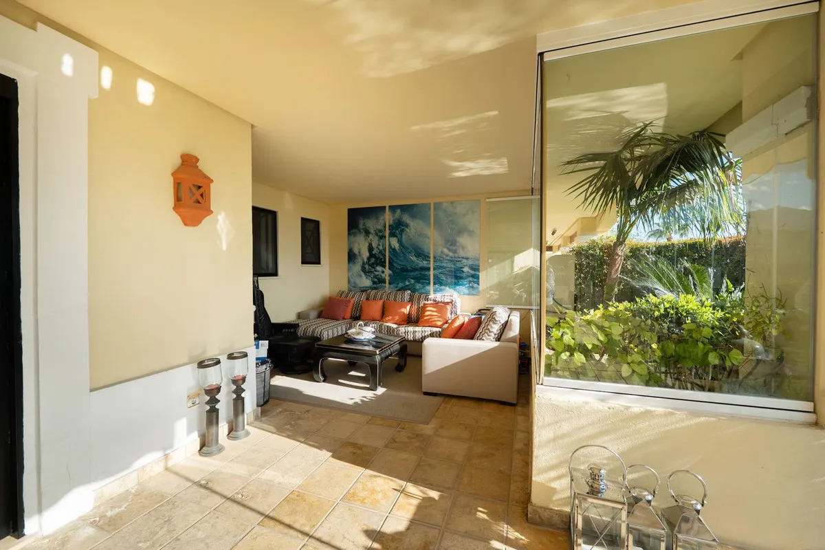 eab89f3b-d77a-4992-8b95-538541fbabef