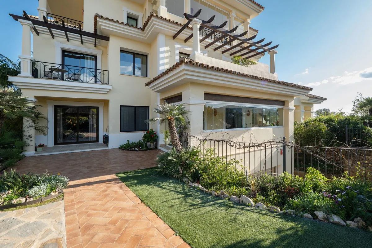 fb6303b7-39fa-48a0-90c5-aabbcd239f00