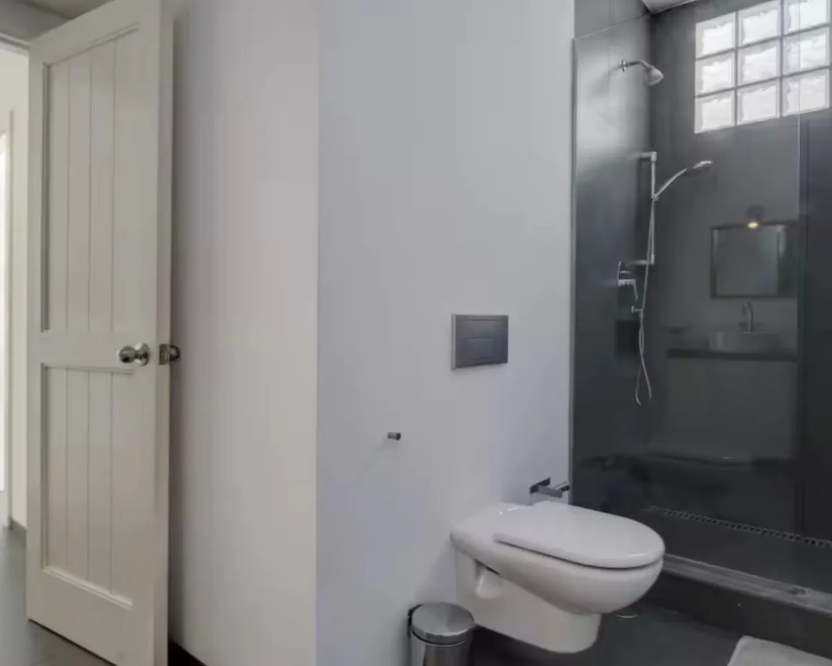 1425f043-f270-4926-a5ee-fed87e9f6ab2