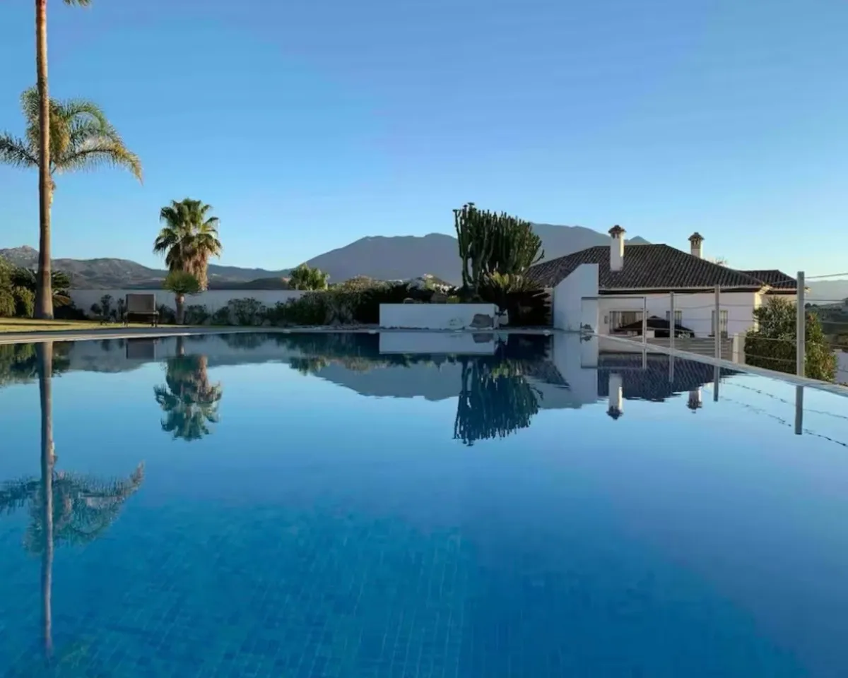 264588f8-857c-45bb-9a1e-aaa0d4d3e387