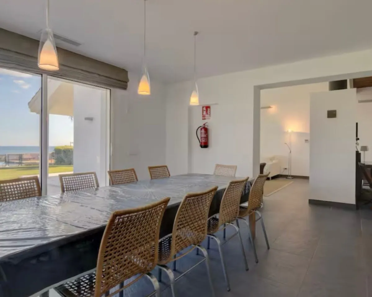 757790c8-ff60-462c-8a69-54895b3e00d4