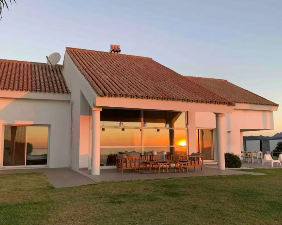 76df1470-fa09-4a81-9c0c-fa531bd797a5