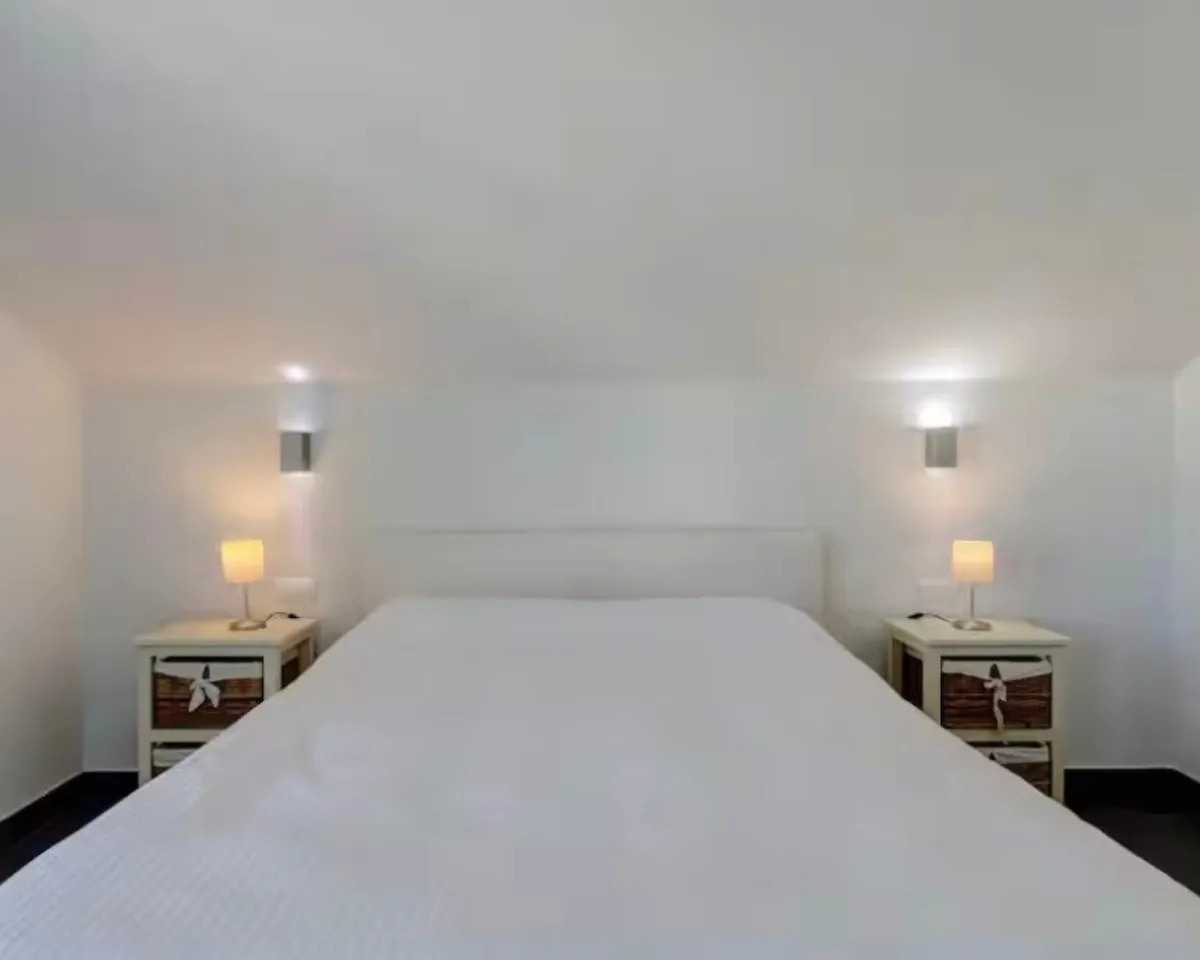 9bdb030d-7930-4c1e-969b-89fc86e18a40