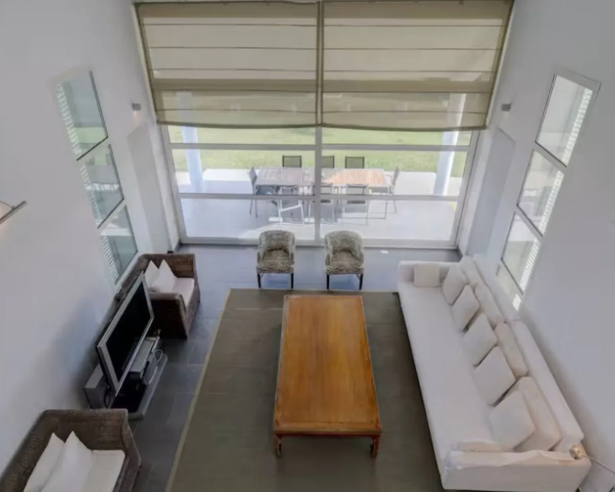 9e98504e-2297-4161-a64b-dcc9168172a2