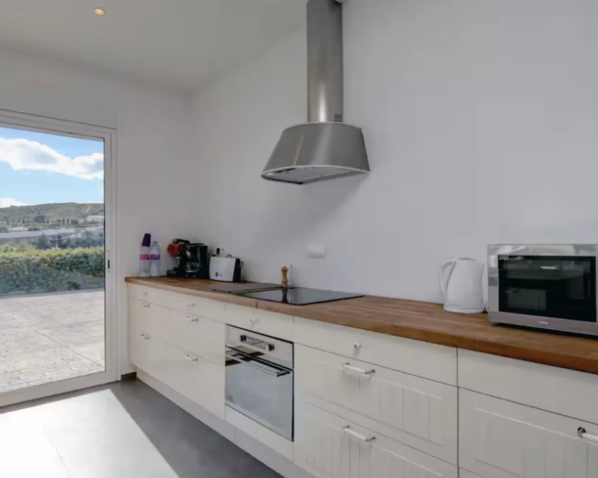 b3108ea7-641e-4afa-a28f-d9b4e324fcc0