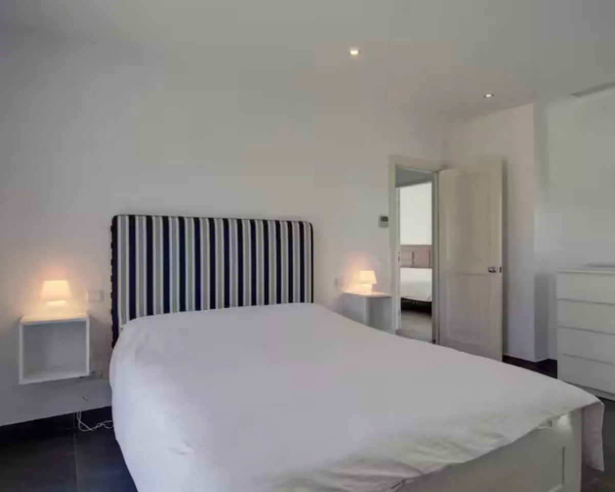 d3c144ed-437d-410c-aeff-d9bd2552beef