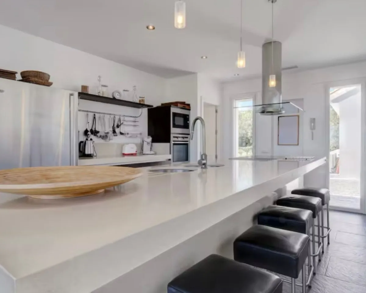 d404c68f-8cd3-418e-a440-de9fb4447174