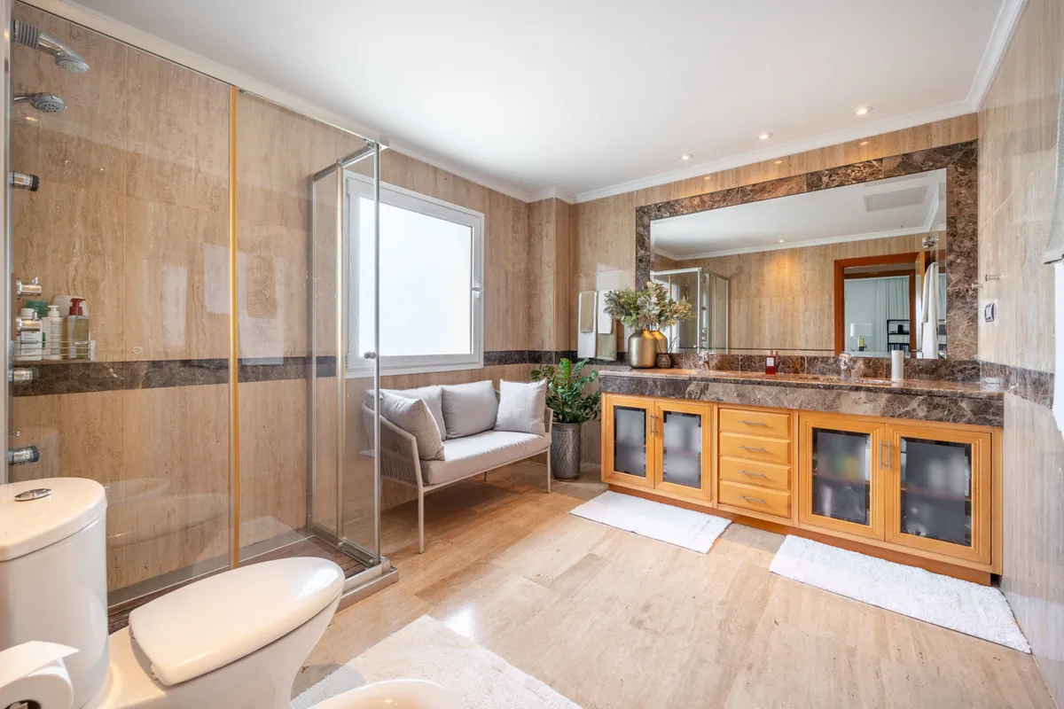 2b49e2ed-e6d0-4370-be5c-ec2aecbb76f2