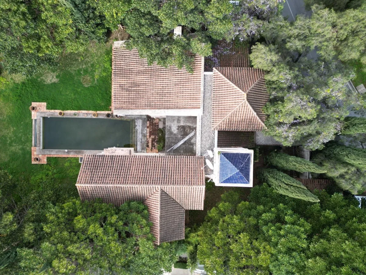 c671b723-c5f4-422e-b323-dca3cfd3179b