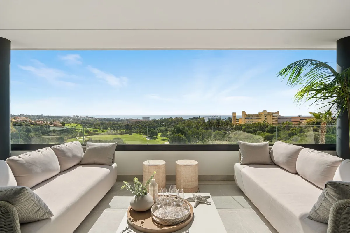 a8f52afc-2368-453d-97a0-f99e1d0635d7