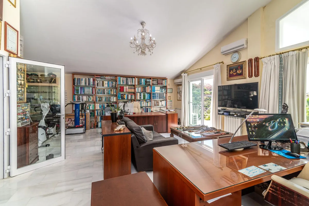 a0128ad7-6ad8-4900-926a-62cb49f2ff92