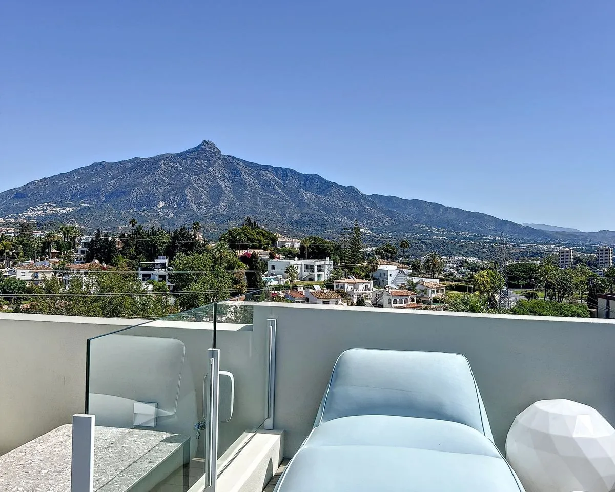 127140bc-3bc3-46ec-8ee0-34e2cba0133b