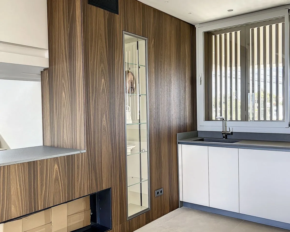 3b65b531-fff6-461d-bf96-1f103d94c3d9