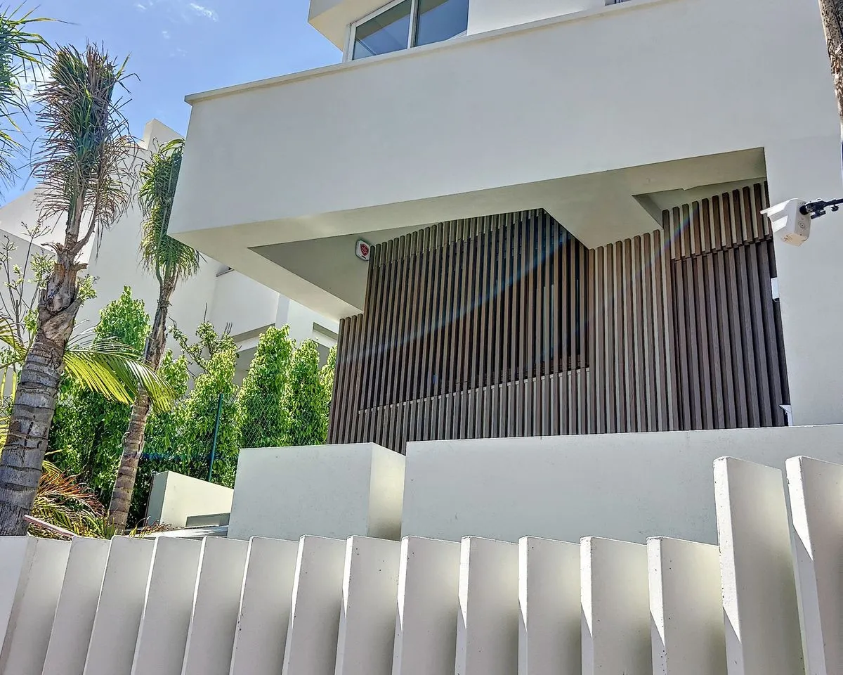 44a899be-1c23-46a1-876e-d5acc6e3f78d